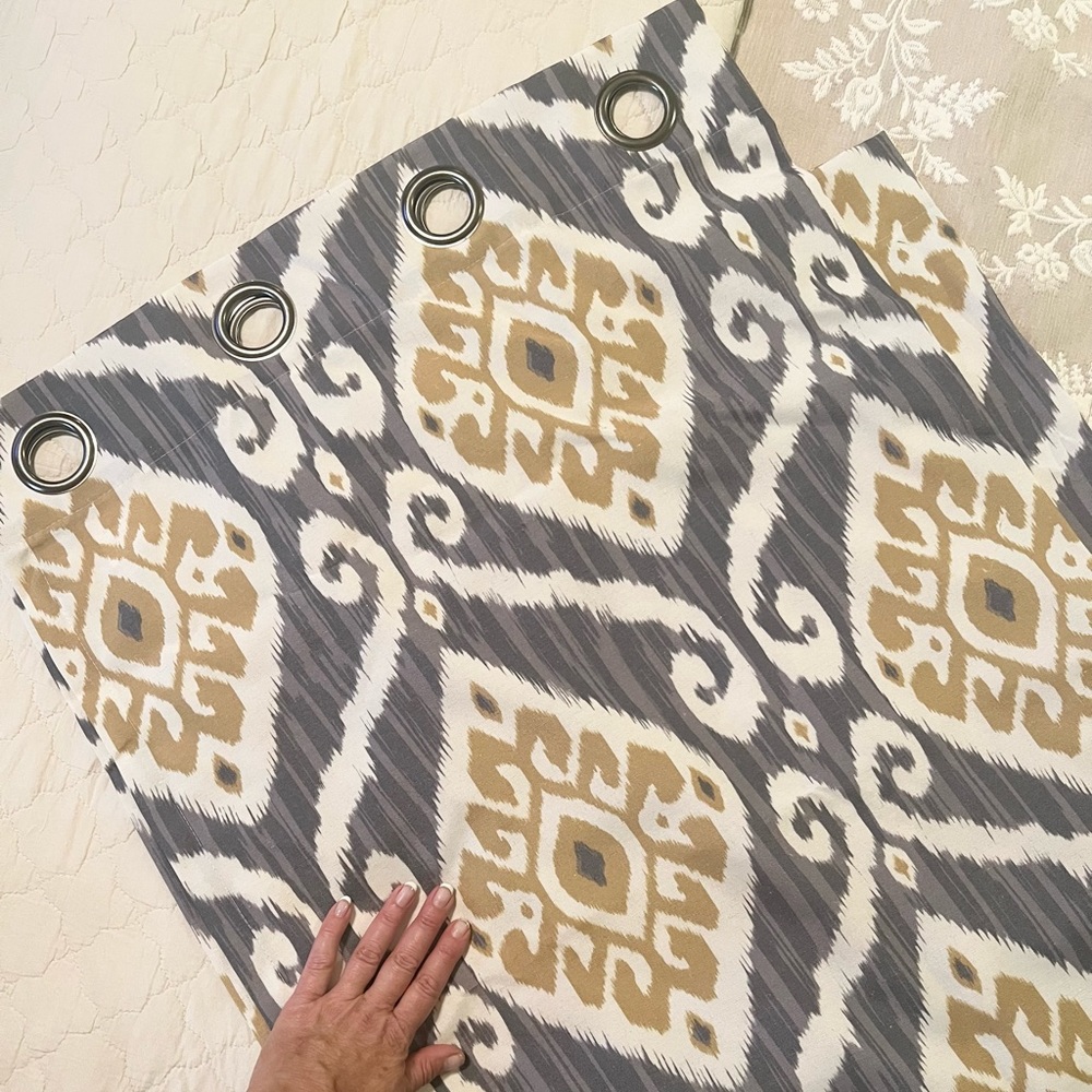Madison Park Ikat Curtain Panel NWOT 50x84 Yellow Grey Geometric Grommet